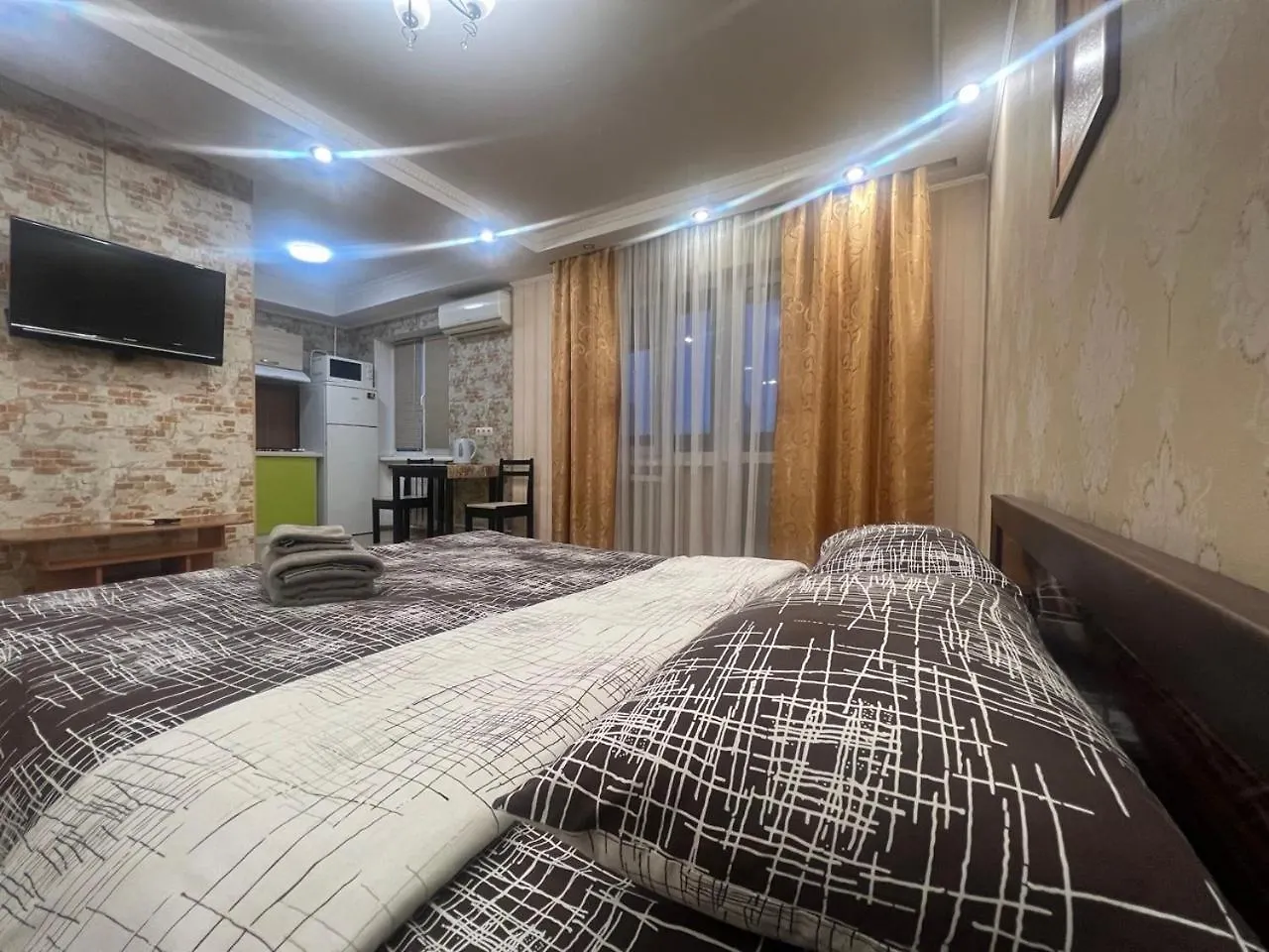Apartment On Lesi Ukrainky Street 20 基輔 乌克兰